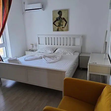 Sea View 3-room